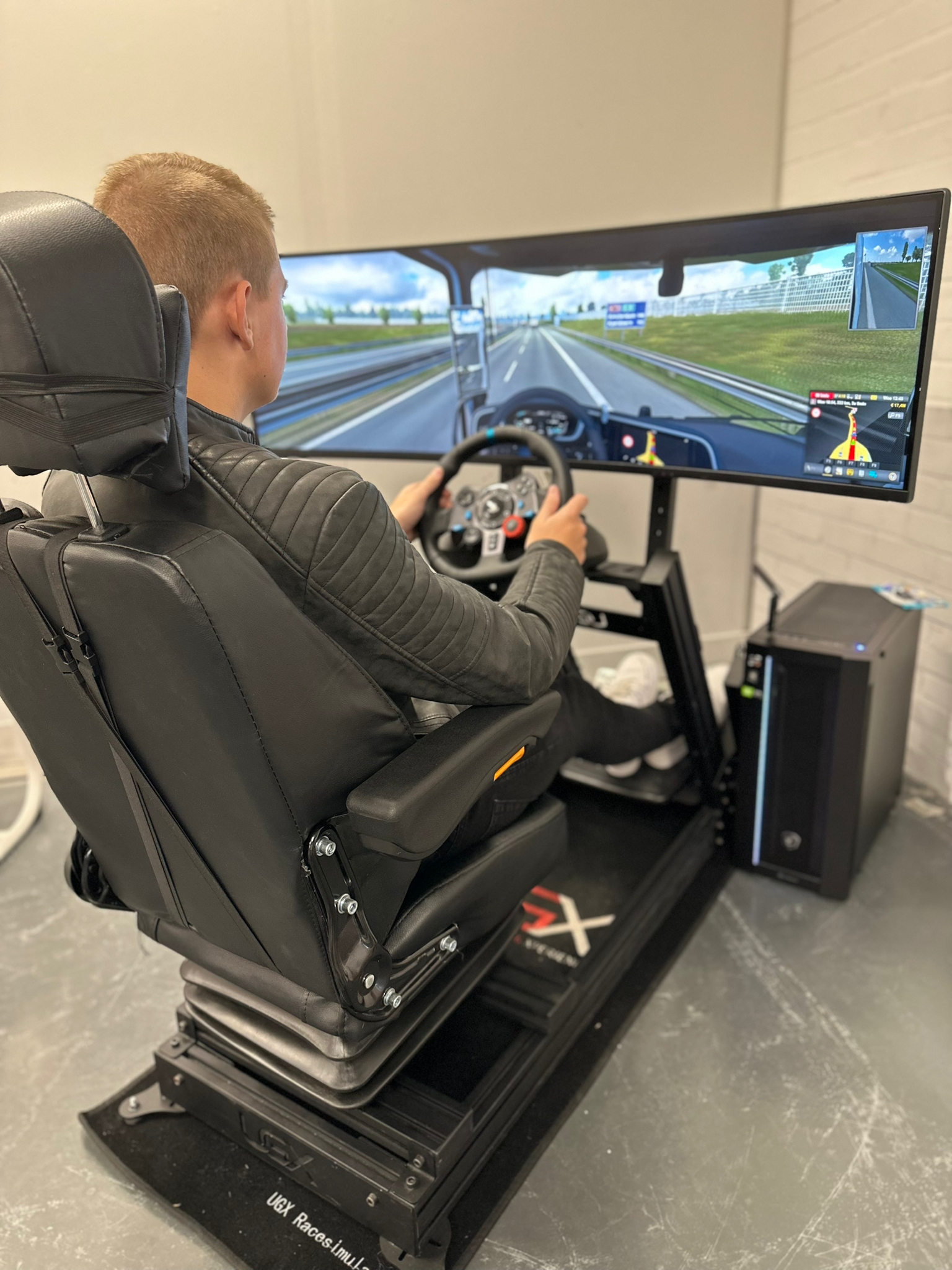 Vrachtwagen simulator huren